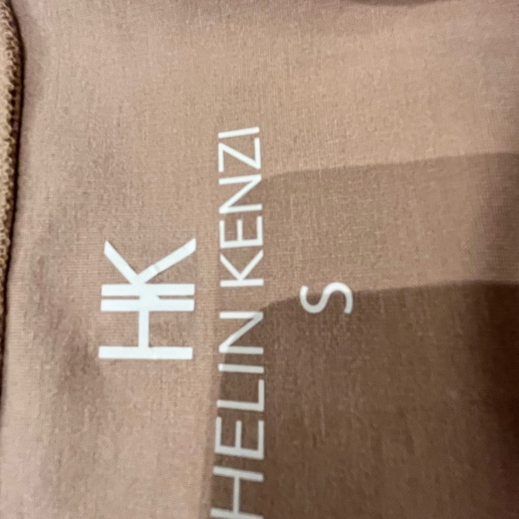 Helin Kenzie Crop athletic top - Picture 5 of 5